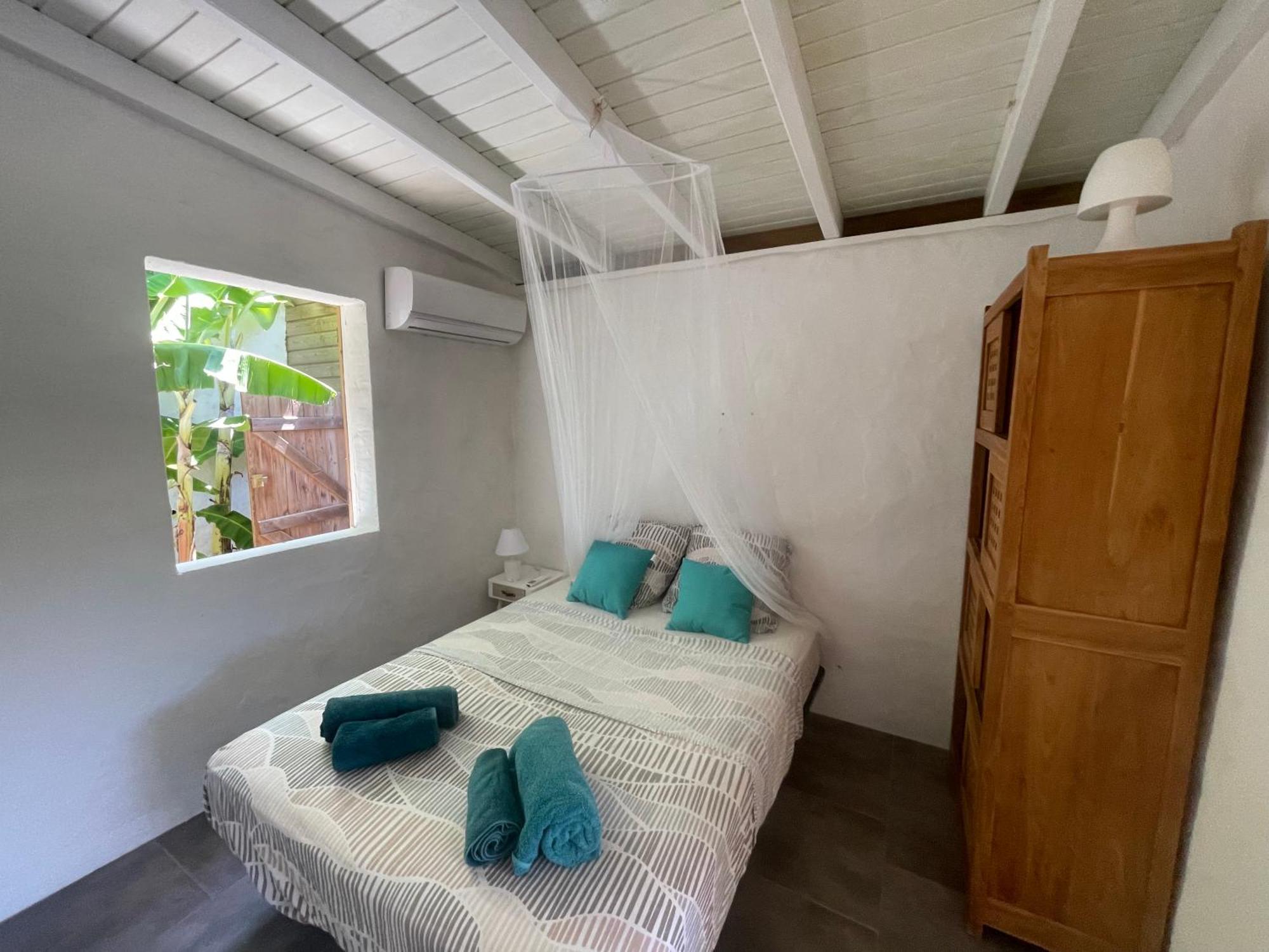 Le Paradis Creole Terre-De-Haut Luaran gambar